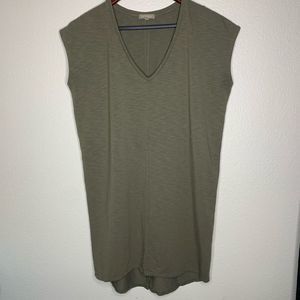 Lilla P Women's Army Green V-Neck Sleeveless Shift Dress Size XS